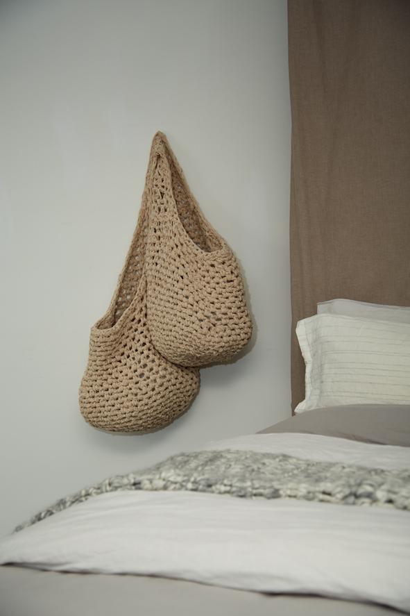hanging_basket_beige_wall